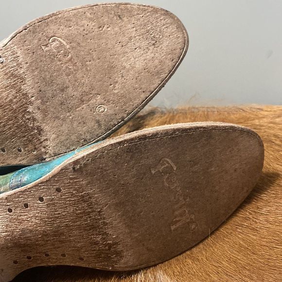 Ferrini womens ankle booties size 7.5 very nice and great color! - Picture 10 of 11